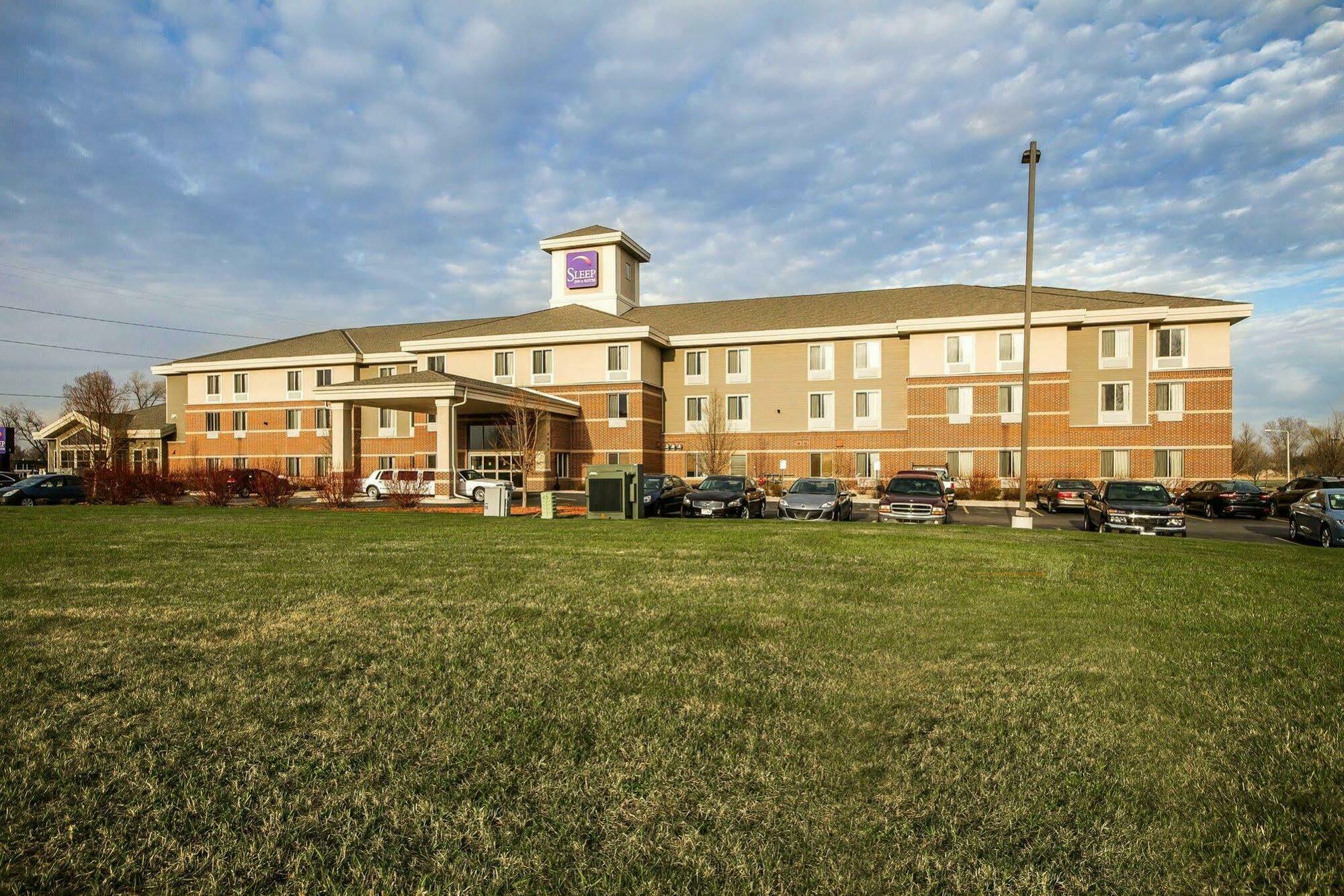 Sleep Inn & Suites Madison - Monona Exterior foto